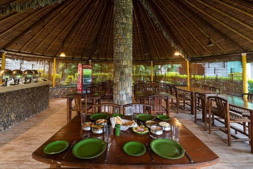 Corbett Wild Resorts & Spa Garjia Екстериор снимка