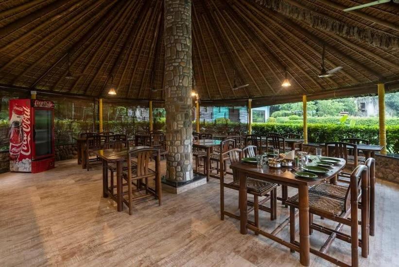 Corbett Wild Resorts & Spa Garjia Екстериор снимка