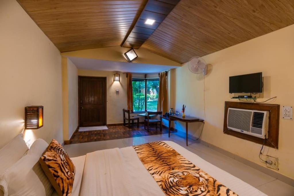 Corbett Wild Resorts & Spa Garjia Екстериор снимка